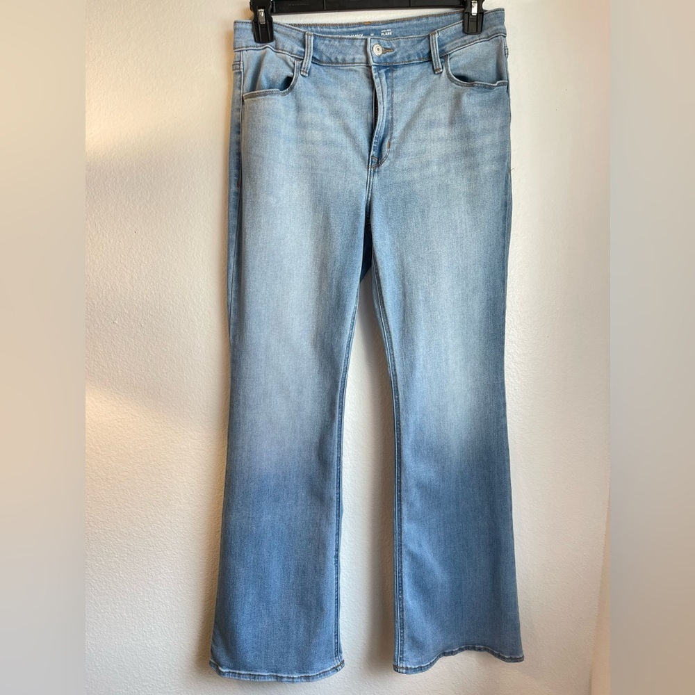 Old Navy Light Blue High Rise Flare Stretch Jeans Size 12‎